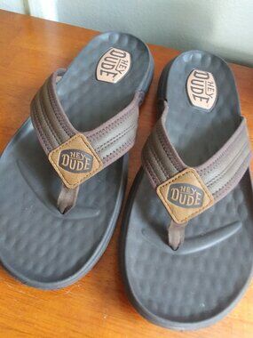 Hey Dude Myers Flip Flops Classic Thong Sandals/Shoe Men's Brown sz M10